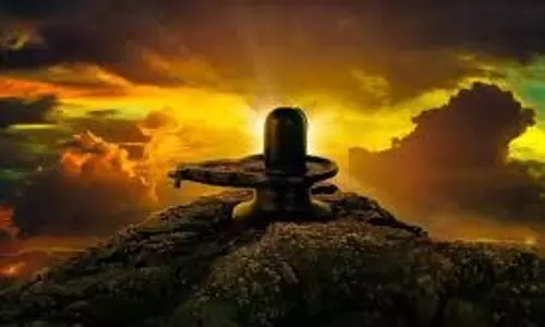 Shivling Katha: शिवलिंग की उत्पत्ति कब और कैसे हुई, जानें यह रोचक कहानी Shivling Katha: शिवलिंग की उत्पत्ति कब और कैसे हुई, जानें यह रोचक कहानी
