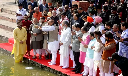 Kurukshetra में राजनाथ ने गीता का हवाला देते हुए कहा कि देश शांति को महत्व देता