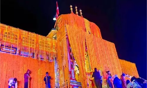 Uttarakhand: आज शीतकाल के लिए बंद होंगे बदरीनाथ के कपाट Uttarakhand: आज शीतकाल के लिए बंद होंगे बदरीनाथ के कपाट