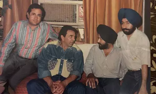 धर्मेंद्र के 90वें जन्मदिन की इच्छा अधूरी रहने से Malerkotla और लुधियाना में शोक धर्मेंद्र के 90वें जन्मदिन की इच्छा अधूरी रहने से Malerkotla और लुधियाना में शोक