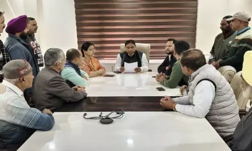 Jammu: चंद्रभागा क्षेत्र की उपेक्षा को लेकर पवन शर्मा चिंतित Jammu: चंद्रभागा क्षेत्र की उपेक्षा को लेकर पवन शर्मा चिंतित