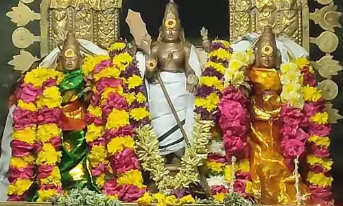 Swamimalai में थिरुकार्तिगई उत्सव के लिए ध्वजारोहण समारोह