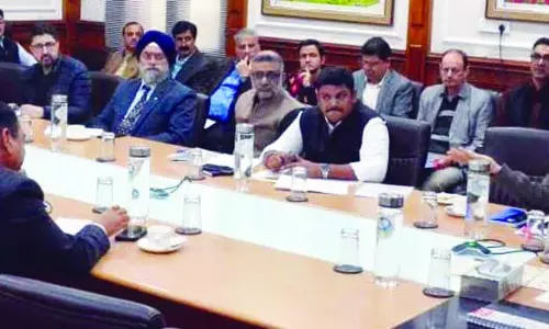 Jammu: मुख्य सचिव ने संविधान दिवस कार्यक्रम पर रखी नजर Jammu: मुख्य सचिव ने संविधान दिवस कार्यक्रम पर रखी नजर