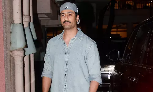 Vicky Kaushal, रजनीकांत, अर्जुन कपूर ने धर्मेंद्र के निधन पर शोक जताया