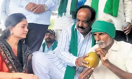 सरकार ने खरीदने का वादा किया: मक्का किसानों का विरोध खत्म