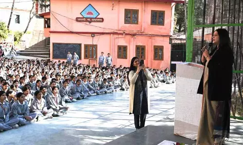 Himachal: स्टूडेंट्स को ड्रग्स छोड़ने और एक्टिव रहने के लिए प्रोत्साहित किया गया
