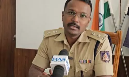 Dharwad: कार्गो ट्रक से 29,000 लीटर अवैध शराब बरामद