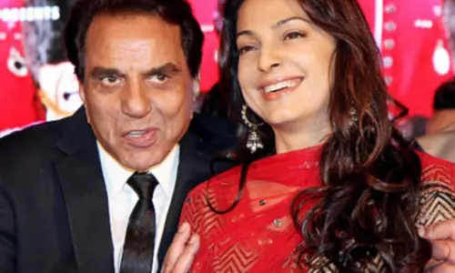 Juhi Chawla ने फिर याद किया बचपन का ‘शोले’ वाला जुनून Juhi Chawla ने फिर याद किया बचपन का ‘शोले’ वाला जुनून