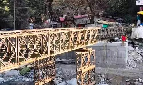 Himachal: बेली ब्रिज के पूरा होने के साथ ही पुराने मनाली में कनेक्टिविटी बहाल होने की उम्मीद Himachal: बेली ब्रिज के पूरा होने के साथ ही पुराने मनाली में कनेक्टिविटी बहाल होने की उम्मीद
