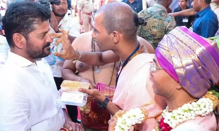 Telangana : कोडंगल में मेगा मिड-डे मील किचन की शुरुआत