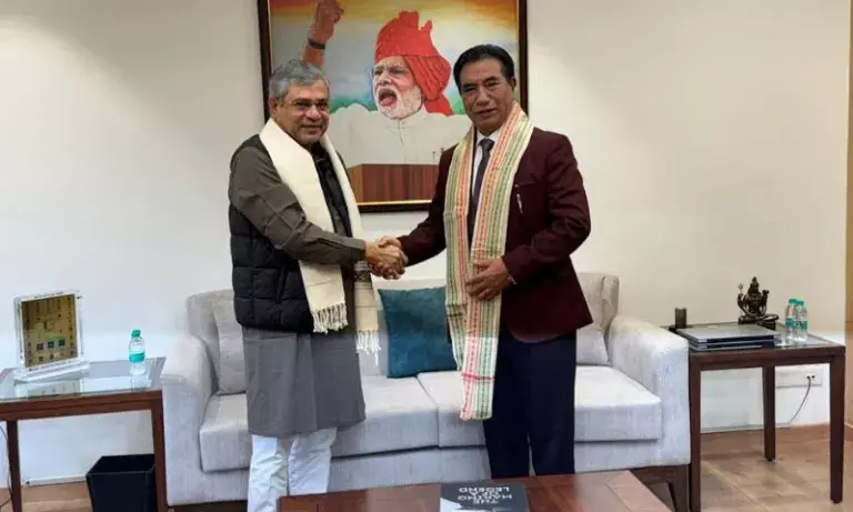 Mizoram में कनेक्टिविटी बढ़ाने को लेकर CM ने रेल मंत्री से विशेष प्रस्ताव रखा Mizoram में कनेक्टिविटी बढ़ाने को लेकर CM ने रेल मंत्री से विशेष प्रस्ताव रखा