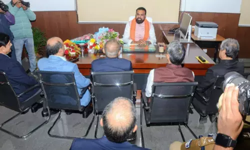 Bihar: सम्राट चौधरी ने राज्य के गृह मंत्रालय का कार्यभार संभाला Bihar: सम्राट चौधरी ने राज्य के गृह मंत्रालय का कार्यभार संभाला