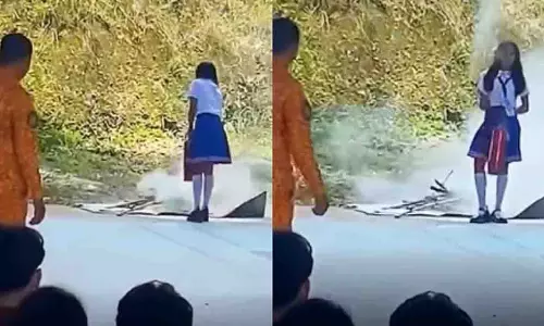 स्कूल की लड़की ने फायर ड्रिल को एक्शन-मूवी मोमेंट में बदल दिया