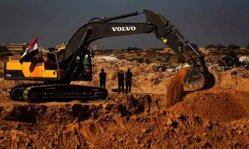 Gaza में बंधक की बॉडी सौंपने में देरी को इज़राइल ने सीज़फ़ायर उल्लंघन बताया Gaza में बंधक की बॉडी सौंपने में देरी को इज़राइल ने सीज़फ़ायर उल्लंघन बताया
