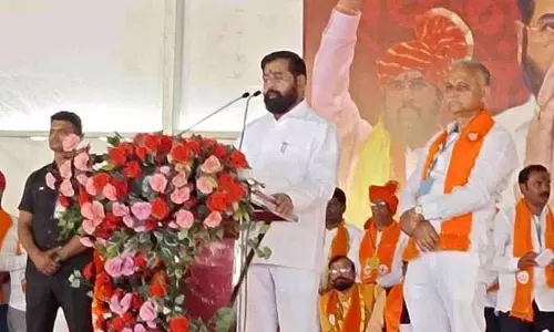 Shinde ने भरोसा दिलाया कि गोंदिया कचरा-मुक्त और भ्रष्टाचार-मुक्त होगा Shinde ने भरोसा दिलाया कि गोंदिया कचरा-मुक्त और भ्रष्टाचार-मुक्त होगा