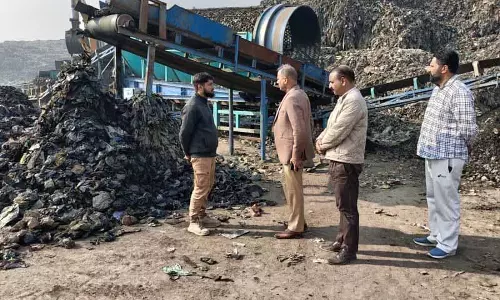 Amritsar: नगर निगम अधिकारियों ने भगतांवाला में कचरा निपटान का जायजा लिया Amritsar: नगर निगम अधिकारियों ने भगतांवाला में कचरा निपटान का जायजा लिया