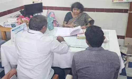 बच्चों को वैक्सीनेशन मिले, यह पक्का करने के लिए कदम उठाए जाने चाहिए: Dr. Kotiratnam बच्चों को वैक्सीनेशन मिले, यह पक्का करने के लिए कदम उठाए जाने चाहिए: Dr. Kotiratnam