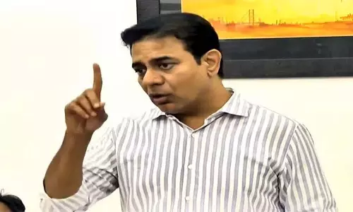KTR ने रेवंत रेड्डी पर हिल्ट्स पॉलिसी घोटाले में शामिल होने का आरोप लगाया KTR ने रेवंत रेड्डी पर हिल्ट्स पॉलिसी घोटाले में शामिल होने का आरोप लगाया
