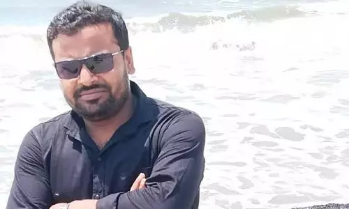 Mobile पर स्क्रॉल करते समय करंट लगने से सिविल इंजीनियर की मौत Mobile पर स्क्रॉल करते समय करंट लगने से सिविल इंजीनियर की मौत