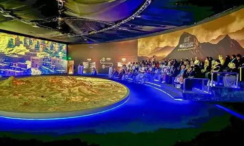 Makkah हीरा कल्चरल डिस्ट्रिक्ट में स्कूल छुट्टियों में बढ़ा विज़िटर ट्रैफ़िक, बच्चों के लिए नई वर्कशॉप्स Makkah हीरा कल्चरल डिस्ट्रिक्ट में स्कूल छुट्टियों में बढ़ा विज़िटर ट्रैफ़िक, बच्चों के लिए नई वर्कशॉप्स