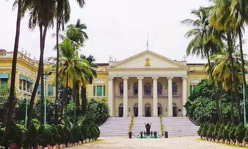 21 महीने से मुआवज़ा लंबित, चार परिवार Raj Bhavan पहुंचे