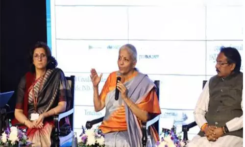 निर्मला सीतारमण ने दिल्ली में क्षेत्रीय निदेशालयों और कंपनी रजिस्ट्रार के साथ समीक्षा बैठक की अध्यक्षता की