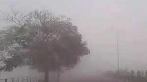 Uttar Pradesh : बदल रहा है मौसम का मिजाज,अगले 48 घंटों में और गिर सकता है तापमान Uttar Pradesh : बदल रहा है मौसम का मिजाज,अगले 48 घंटों में और गिर सकता है तापमान