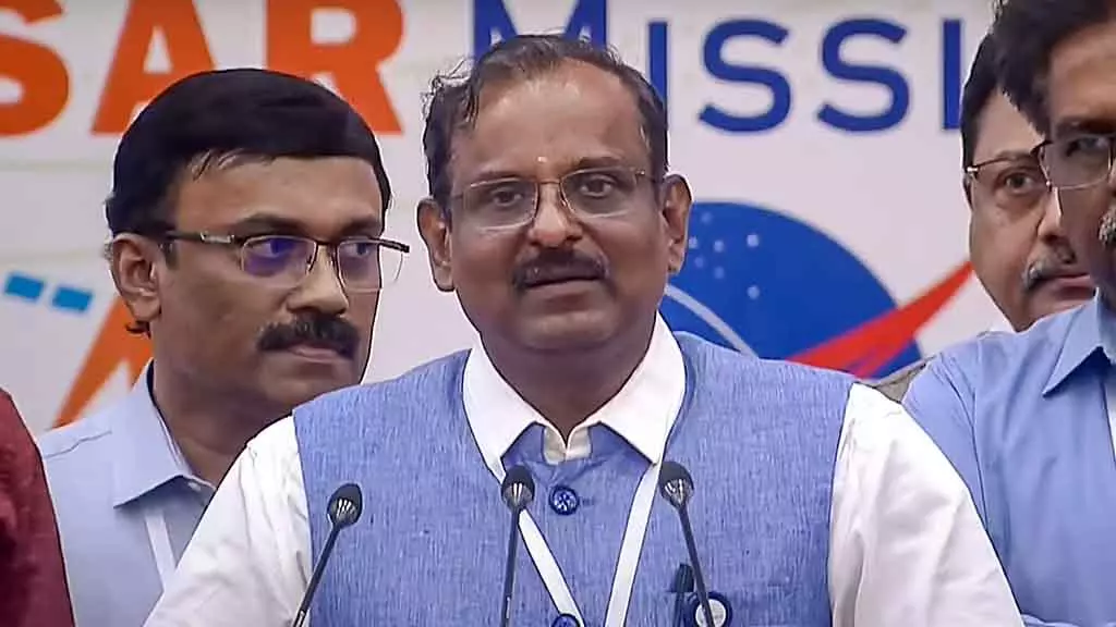 भारत को विकसित देश बनाने के लिए स्कूली शिक्षा को मजबूत करना होगा: ISRO chief Narayanan भारत को विकसित देश बनाने के लिए स्कूली शिक्षा को मजबूत करना होगा: ISRO chief Narayanan