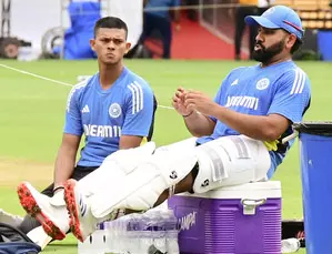 रोहित के साथ जायसवाल करेंगे पारी की शुरुआत, ऋतुराज के खेलने की संभावना कम: आकाश चोपड़ा रोहित के साथ जायसवाल करेंगे पारी की शुरुआत, ऋतुराज के खेलने की संभावना कम: आकाश चोपड़ा
