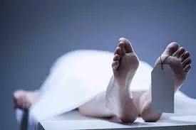 Dehri in Son: घरेलू विवाद में युवक ने मचाया तांडव, तीनों की मौत Dehri in Son: घरेलू विवाद में युवक ने मचाया तांडव, तीनों की मौत