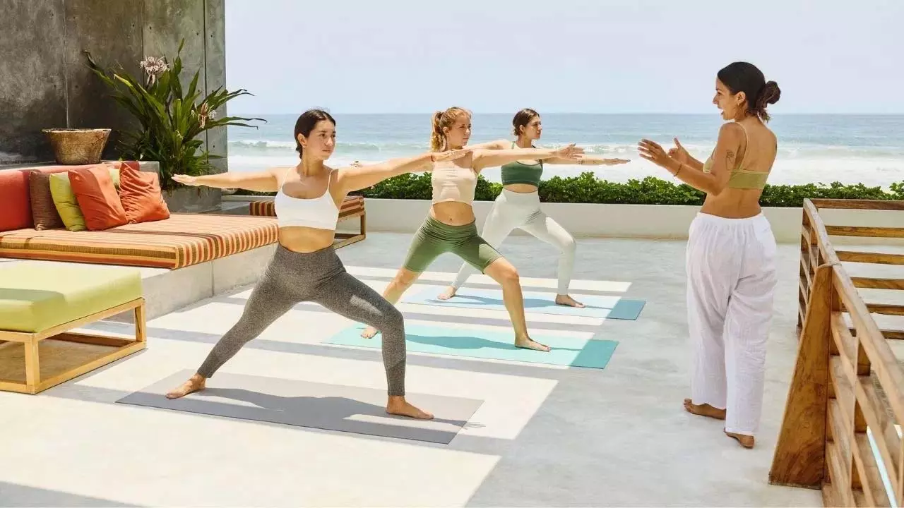 Yoga: बॉडी पोस्चर और बैलेंस सुधारने के लिए करें ये 5 योगासन Yoga: बॉडी पोस्चर और बैलेंस सुधारने के लिए करें ये 5 योगासन