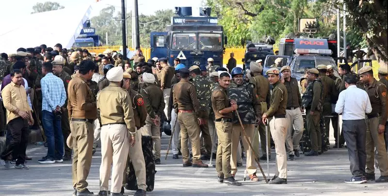 Haryana : प्रधानमंत्री के दौरे के लिए कुरुक्षेत्र में कड़ी सुरक्षा Haryana : प्रधानमंत्री के दौरे के लिए कुरुक्षेत्र में कड़ी सुरक्षा