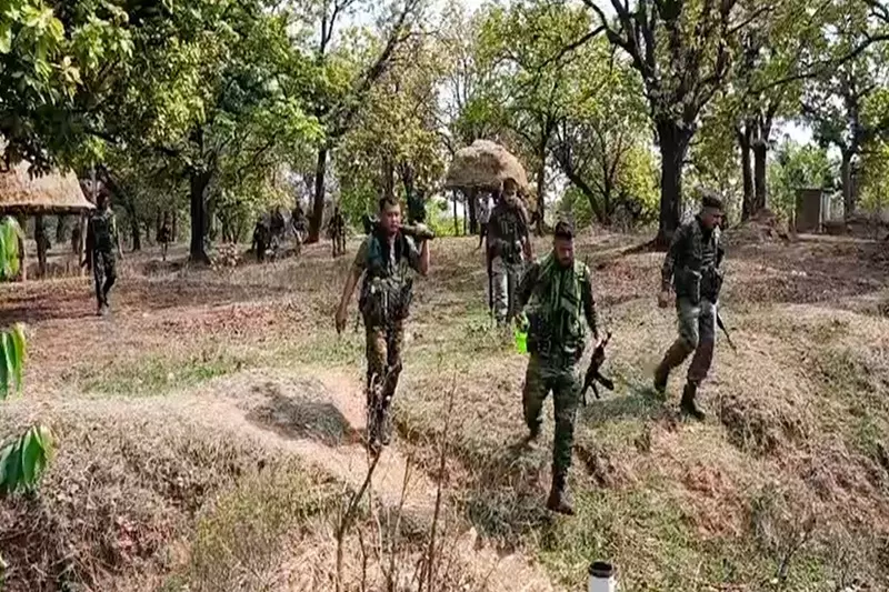 मुठभेड़ के बाद माओवादियों ने छोड़े भारी हथियार, सुरक्षा बलों की सफलता मुठभेड़ के बाद माओवादियों ने छोड़े भारी हथियार, सुरक्षा बलों की सफलता