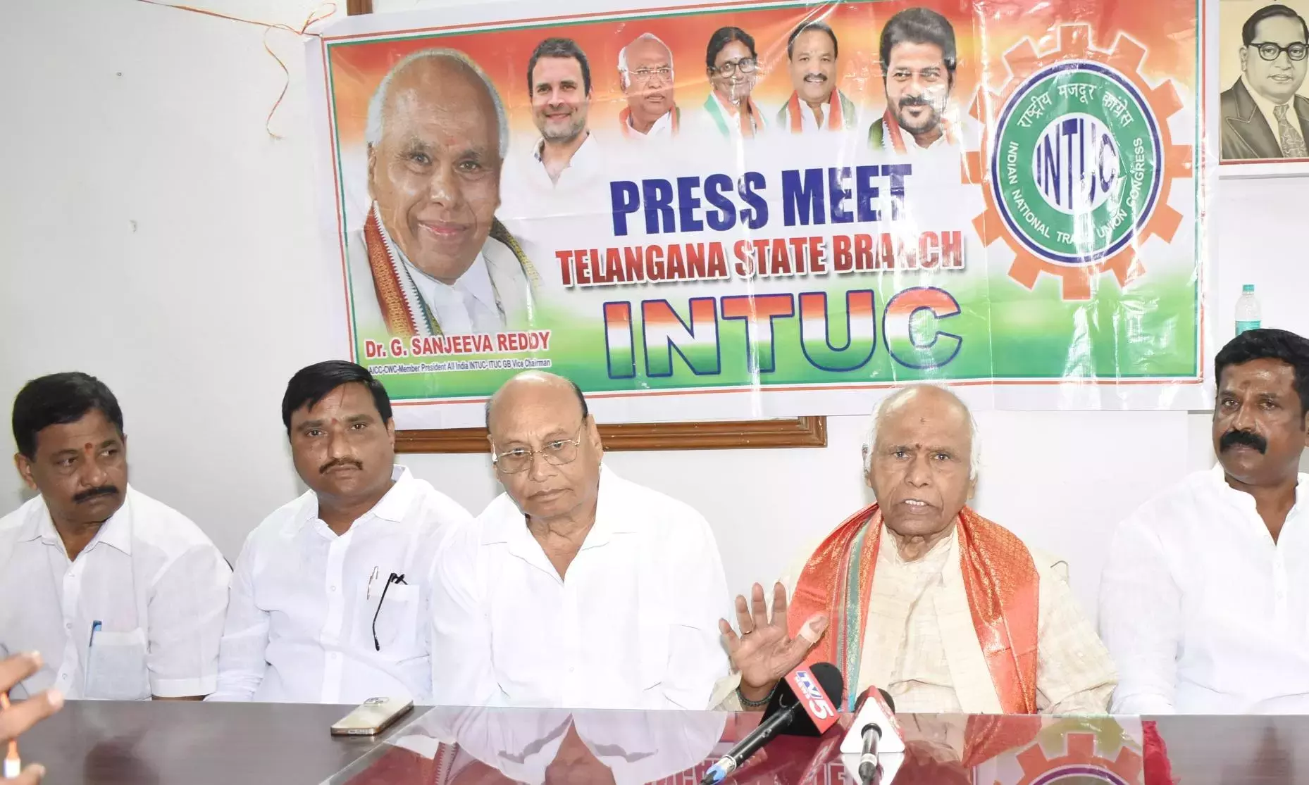 INTUC ने केंद्र के लेबर कोड को ‘मज़दूरों पर हमला’ बताया INTUC ने केंद्र के लेबर कोड को ‘मज़दूरों पर हमला’ बताया