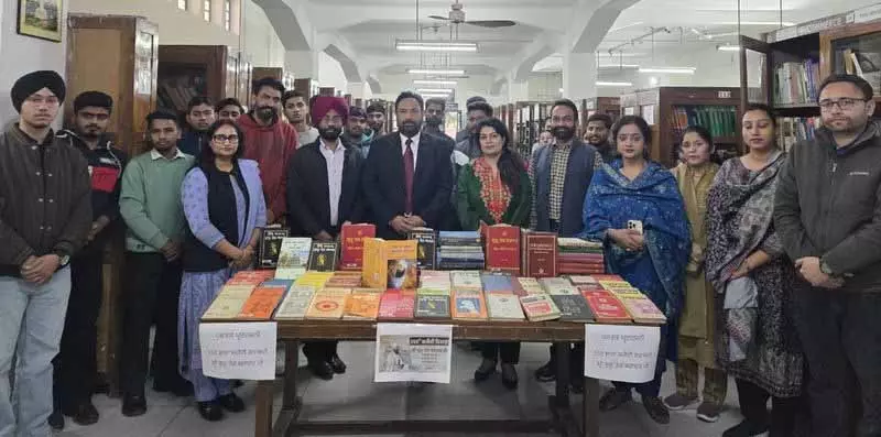 SCD गवर्नमेंट कॉलेज ने 9वें सिख गुरु की शहादत पर प्रदर्शनी और चर्चा का आयोजन किया SCD गवर्नमेंट कॉलेज ने 9वें सिख गुरु की शहादत पर प्रदर्शनी और चर्चा का आयोजन किया