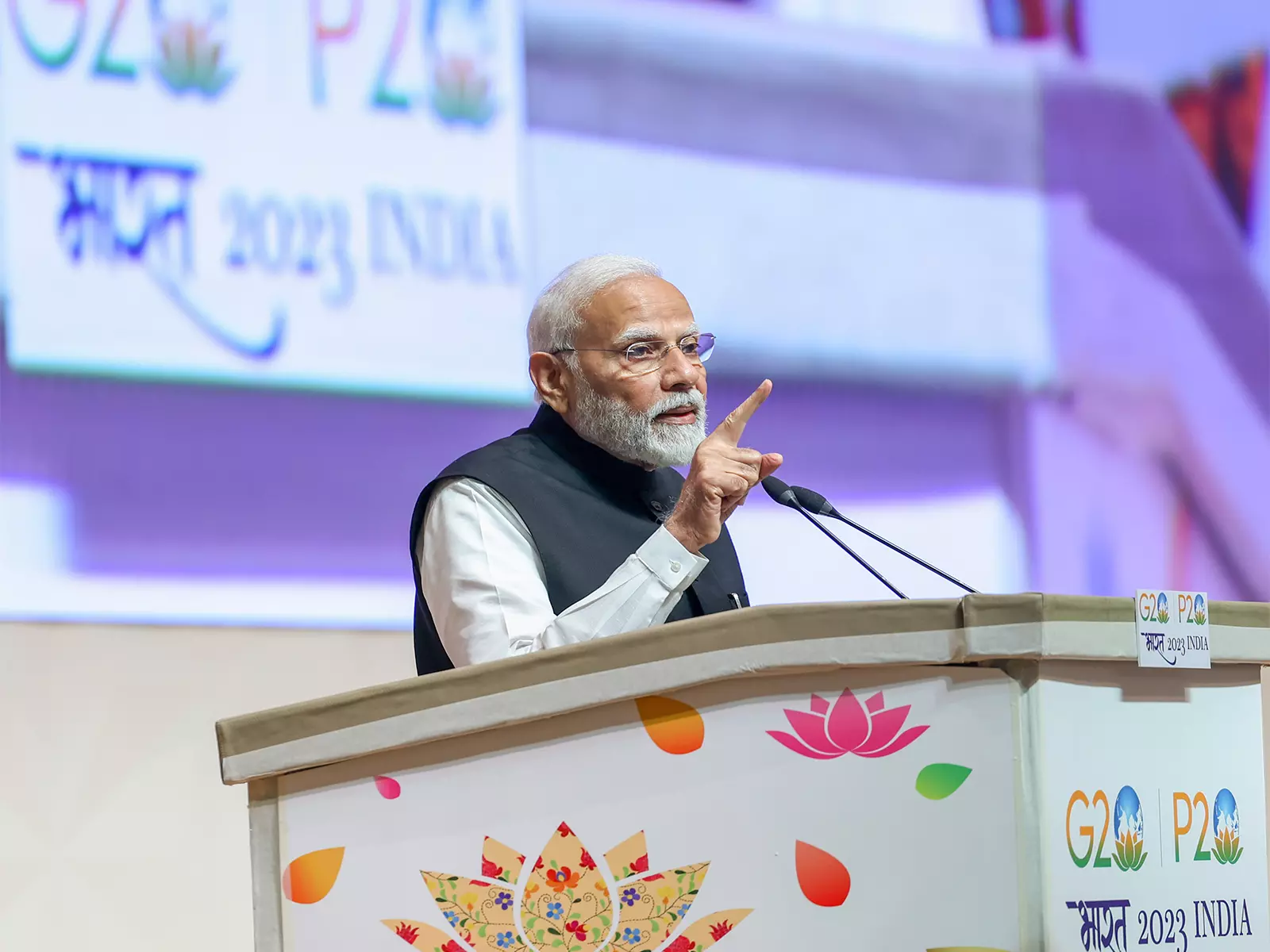 आस्था और मानवता की रक्षा के लिए गुरु तेग बहादुर की शहादत हमारे समाज को सदैव आलोकित करेगी: PM मोदी आस्था और मानवता की रक्षा के लिए गुरु तेग बहादुर की शहादत हमारे समाज को सदैव आलोकित करेगी: PM मोदी