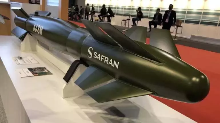 French partnership के साथ भारत में हैमर मिसाइलें बनाई जाएंगी French partnership के साथ भारत में हैमर मिसाइलें बनाई जाएंगी