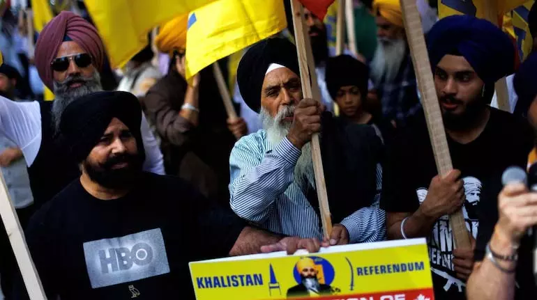 Khalistan Referendum से मोदी-कार्नी मीटिंग के दौरान तनाव Khalistan Referendum से मोदी-कार्नी मीटिंग के दौरान तनाव