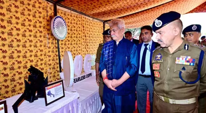 उपराज्यपाल ने सुंजवां में JKP के कमांडो प्रशिक्षण केंद्र का दौरा किया उपराज्यपाल ने सुंजवां में JKP के कमांडो प्रशिक्षण केंद्र का दौरा किया
