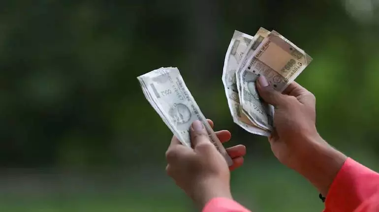 घर खरीदने या होम लोन चुकाने के लिए EPF कैसे निकालें घर खरीदने या होम लोन चुकाने के लिए EPF कैसे निकालें