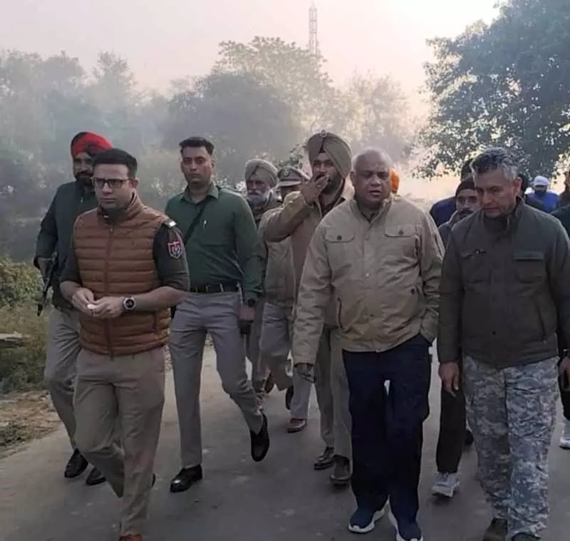 Amritsar: हत्या के मामले में वांछित अपराधी पुलिस मुठभेड़ में मारा गया Amritsar: हत्या के मामले में वांछित अपराधी पुलिस मुठभेड़ में मारा गया