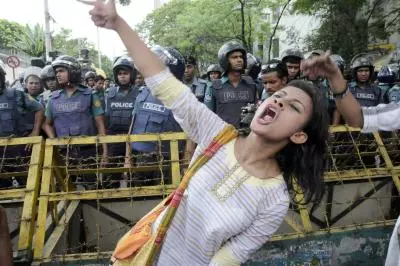 Bangladesh: नेताओं ने महिलाओं पर बढ़ती हिंसा पर जताई गहरी चिंता Bangladesh: नेताओं ने महिलाओं पर बढ़ती हिंसा पर जताई गहरी चिंता