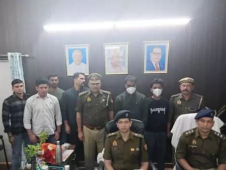 नाबालिग हत्याकांड मामले में पुलिस का एक्शन, 12 घंटे में दो आरोपी गिरफ्तार नाबालिग हत्याकांड मामले में पुलिस का एक्शन, 12 घंटे में दो आरोपी गिरफ्तार