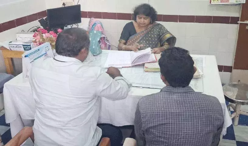 बच्चों को वैक्सीनेशन मिले, यह पक्का करने के लिए कदम उठाए जाने चाहिए: Dr. Kotiratnam बच्चों को वैक्सीनेशन मिले, यह पक्का करने के लिए कदम उठाए जाने चाहिए: Dr. Kotiratnam