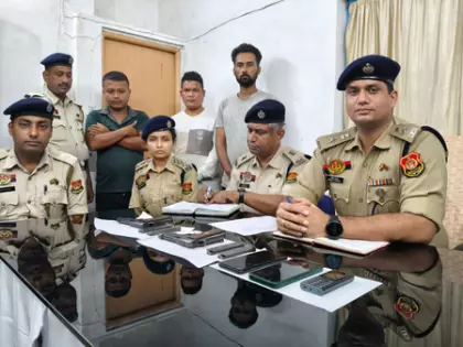 Tripura: हथियार जब्ती के बाद पुलिस ने 3 हथियार तस्करों से पूछताछ की Tripura: हथियार जब्ती के बाद पुलिस ने 3 हथियार तस्करों से पूछताछ की