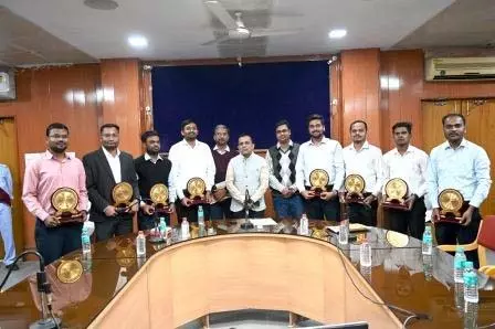 जिले के युवाओं को आपकी सफलता से मिलेगी प्रेरणा: कलेक्टर जिले के युवाओं को आपकी सफलता से मिलेगी प्रेरणा: कलेक्टर