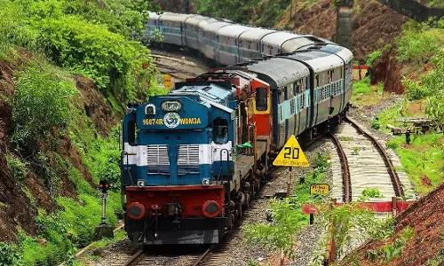 Chandigarh: यात्रियों के लिए तोहफा, हरियाणा–राजस्थान के बीच नई स्पेशल ट्रेनें Chandigarh: यात्रियों के लिए तोहफा, हरियाणा–राजस्थान के बीच नई स्पेशल ट्रेनें