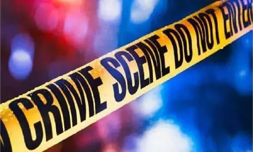 UP Crime: टेंट कारोबारी की हत्या, पुलिस कर रही जांच UP Crime: टेंट कारोबारी की हत्या, पुलिस कर रही जांच