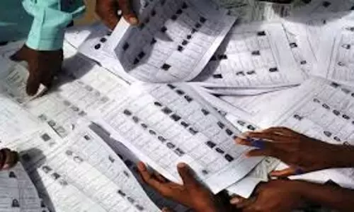 Mumbai: वोटर लिस्ट आपत्तियों के लिए अतिरिक्त समय की मांग तेज Mumbai: वोटर लिस्ट आपत्तियों के लिए अतिरिक्त समय की मांग तेज