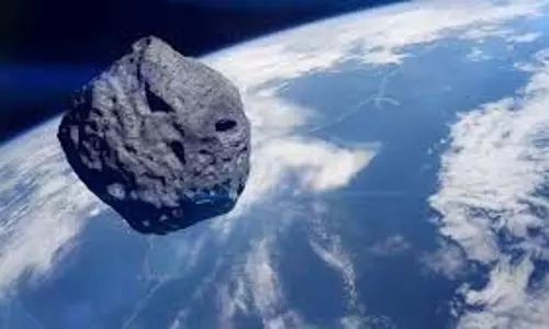 NASA:22 दिसंबर 2032 को चंद्रमा से टकरा सकता है एस्टेरॉयड, जानें कितना है खतरा NASA:22 दिसंबर 2032 को चंद्रमा से टकरा सकता है एस्टेरॉयड, जानें कितना है खतरा